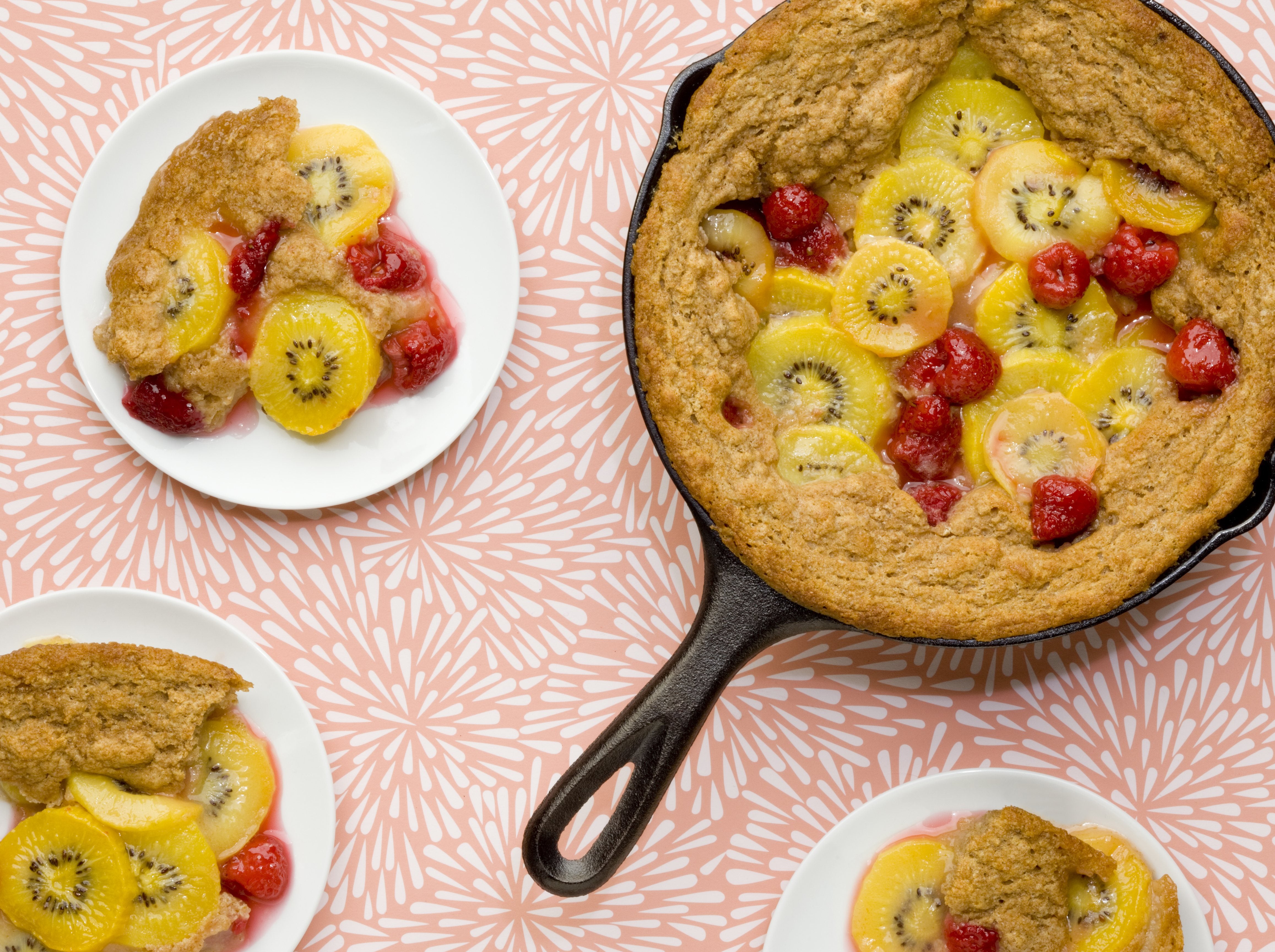 SUNGOLD KIWIFRUIT RASPBERRY COBBLER